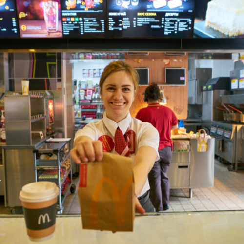 Quanto é a franquia do McDonald’s? Descubra os custos e conheça uma alternativa promissora